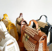 Load image into Gallery viewer, Solihiya Kelly - Genuine Leather
