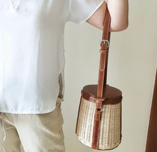 Load image into Gallery viewer, Rattan Bucket Tote
