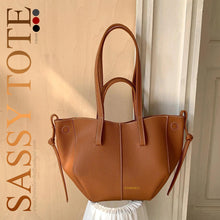 Charger l&#39;image dans la galerie, Sassy Tote
