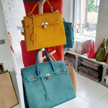 Lataa kuva Galleria-katseluun, Colored Burlap Birkin
