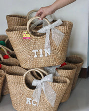 Carregar imagem no visualizador da galeria, Personalized Woven Basket
