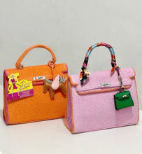 Görseli Galeri görüntüleyiciye yükleyin, Terrycloth bag
