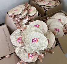 Cargar imagen en el visor de la galería, Handmade Wedding Fans - Wholesale
