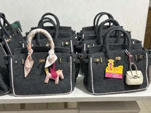 Cargar imagen en el visor de la galería, Terry Totes  - Wholesale
