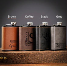 Cargar imagen en el visor de la galería, Personalized Men&#39;s Leather Whisky Flask
