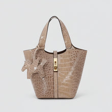 Carica l'immagine nel visualizzatore di Gallery, Crocodile embossed handbag
