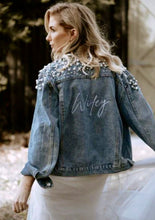 Carica l&#39;immagine nel visualizzatore di Gallery, Bride Beaded Denim Jacket | Custom Embroidery
