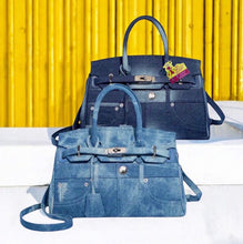 Cargar imagen en el visor de la galería, 30cm Retro Denim Handbag
