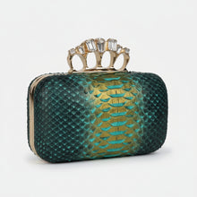 Carica l&#39;immagine nel visualizzatore di Gallery, Python Skull Clutch
