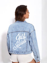 Carica l&#39;immagine nel visualizzatore di Gallery, Bride Beaded Denim Jacket | Custom Embroidery
