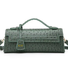 Carica l&#39;immagine nel visualizzatore di Gallery, Ostrich Envelope Bag
