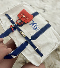 Carica l'immagine nel visualizzatore di Gallery, Boatkin Monogram
