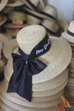 Carregar imagem no visualizador da galeria, Bow Decor Straw Hat
