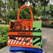 Carica l&#39;immagine nel visualizzatore di Gallery, Personalized Jungle Book Bag with Strap
