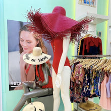 Lataa kuva Galleria-katseluun, Oversized Fringe Hat
