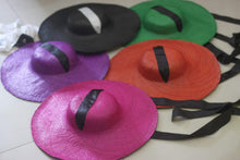 Cargar imagen en el visor de la galería, Woven Flat-Topped Hat
