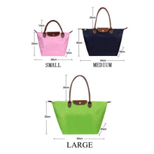 Carregar imagem no visualizador da galeria, Nylon Handbag
