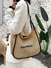 Carica l&#39;immagine nel visualizzatore di Gallery, Crochet Tote Bag with Inner Pouch
